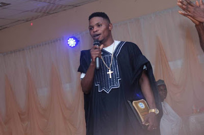 UNIBEN Big Boy celebrates his birthday in grand style, Sprays Dollars